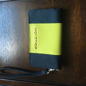 Small Michael Kors Wristlet